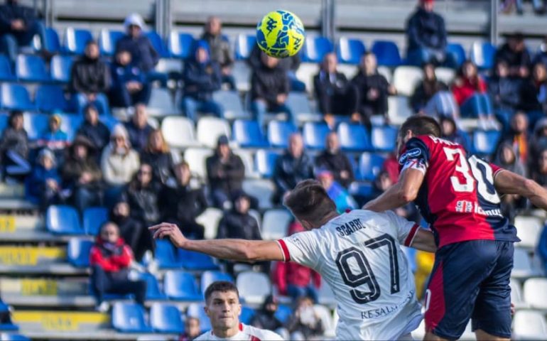 Cagliari, una vittoria che non scaccia le paure: battuto il Perugia 3-2