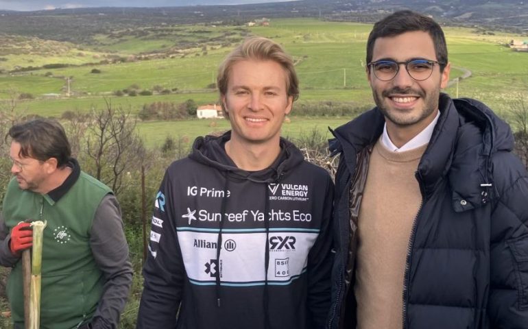 Nico Rosberg ritorna in Sardegna per dare il via alla piantumazione di 4mila alberi