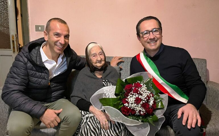 Sardegna terra dei centenari: tzia Giuseppina di Lotzorai compie oggi 103 anni