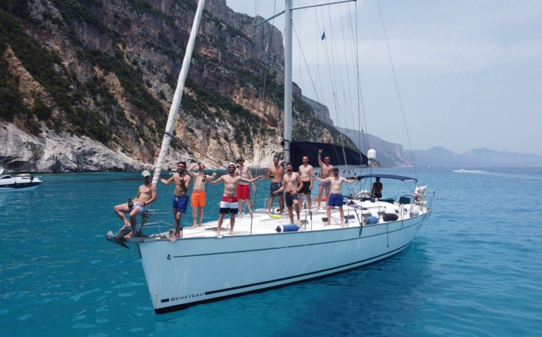 Arbatax, la vela come sport per tutti. Innamorarsi del mare con l’ ASD Vela Sardegna