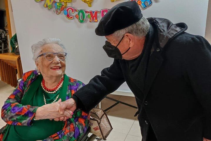 (FOTO) Sardegna in festa per i 108 anni di Luisetta Mercalli: la photogallery di Pierino Vargiu