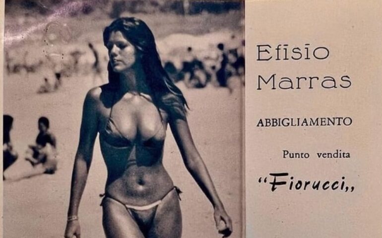 Il mito di Fiorucci nella storica boutique di Efisio Marras ad Alghero, la réclame d’epoca