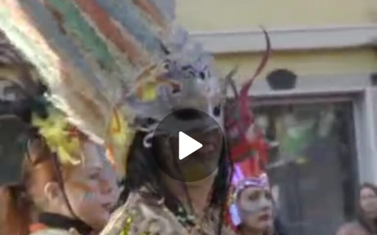 (VIDEO) Tortolì, ecco il video ufficiale della sfilata finale del Carnevale: quanta bellezza!
