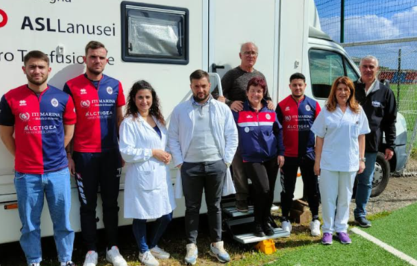 Il Tortolì Calcio dona 20 sacche di sangue: oggi i rossoblù campioni di solidarietà