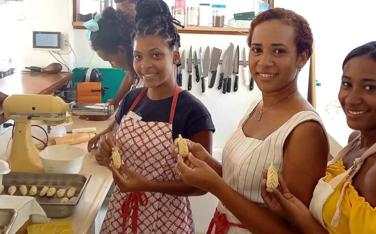 Stephany, Esmeralda e Naurery del ristorante Octopus yes di Las Galeras (Repubblica Dominicana)