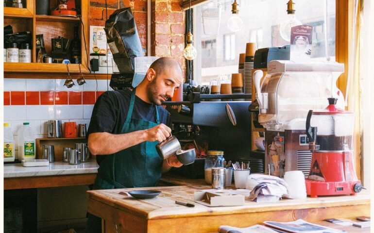 Mauro Sanna, dalla Sardegna a Melbourne dove cucina ottimi pranzi a base di culurgiones