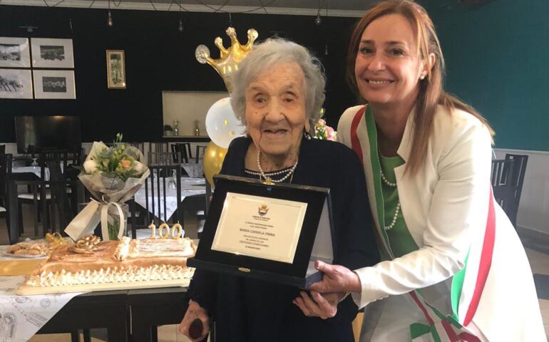 Oristano festeggia la nuova centenaria Maria Carmela Pinna