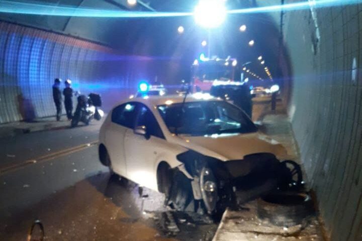 Prato Sardo, brutto incidente in galleria: traffico in tilt