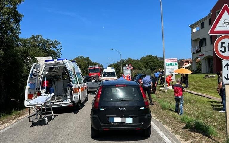 Tortolì: incidente stradale in viale Arbatax, tre i feriti