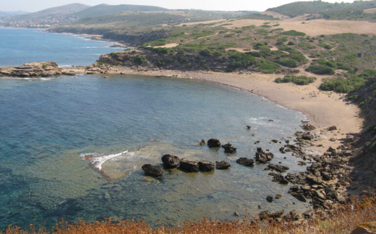 Porto_alabe,_spiaggia_la_marinedda_-_panoramio