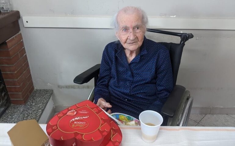 Ultracentenari di Sardegna. Tzia Peppina dei record: festeggia i suoi preziosissimi 105 anni