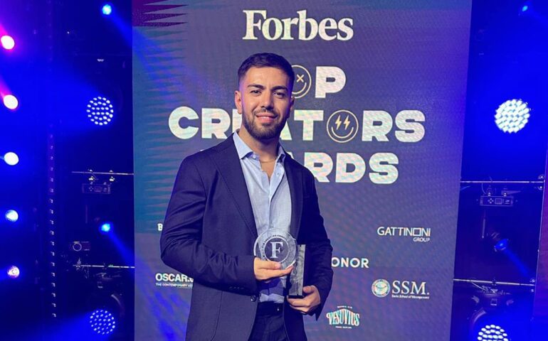 Dany Cabras premiato da Forbes Italia come miglior performer di intrattenimento