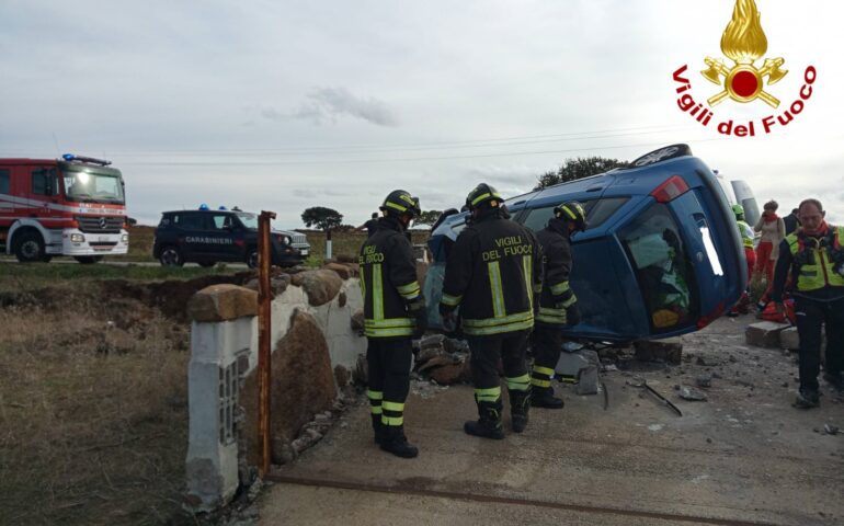 Si schianta con la sua auto su un muretto: grave l’ex sindaco di Suni