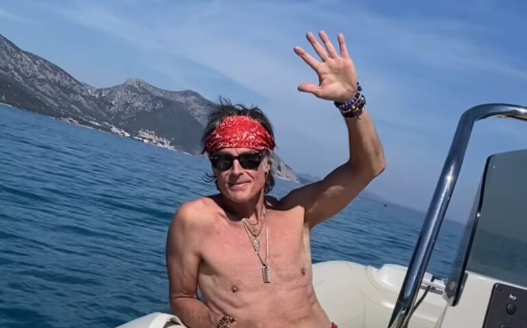 Ron Moss, lo storico Ridge Forrester di Beautiful, in vacanza in Ogliastra