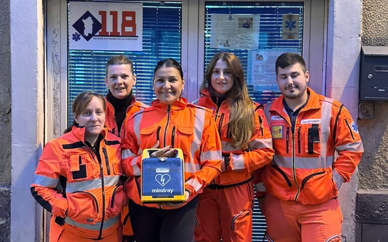 Un defibrillatore nuovo donato alla Croce Verde di Jerzu: “Farà la differenza per tante persone”
