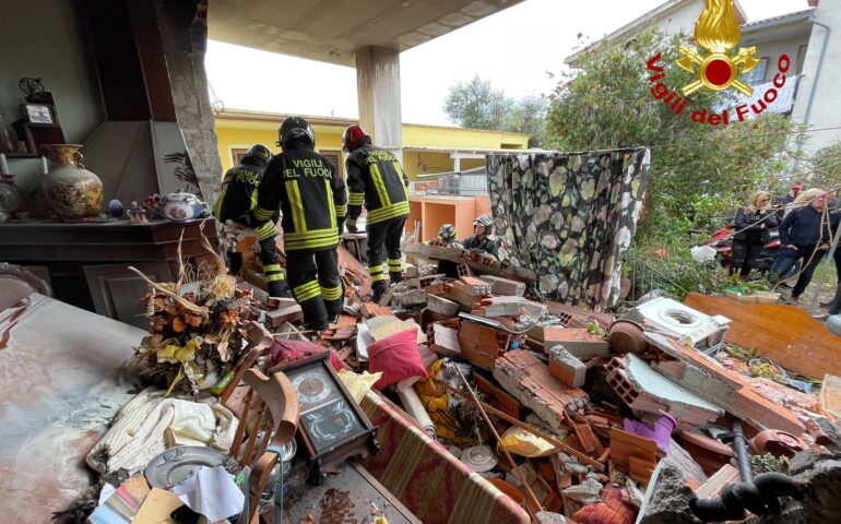 Siniscola: esplode una bombola e distrugge una casa. Tre donne ustionate, una in gravi condizioni