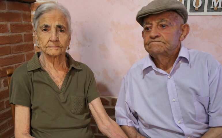 A Irgoli è amore da record: Tziu Pietrino e Tzia Maria Elena, sposi da 77 anni
