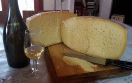 Anche in Sardegna si produce una Gruviera: si chiama Greviera ed è ispirato al celebre formaggio svizzero