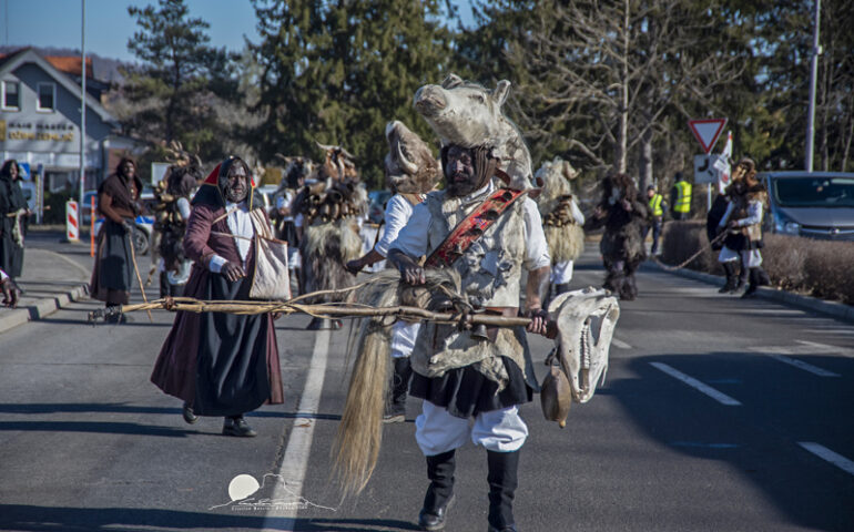 (FOTO E VIDEO) Gairo, le maschere de Su Maimulu al Carnevale di Ptuj, in Slovenia
