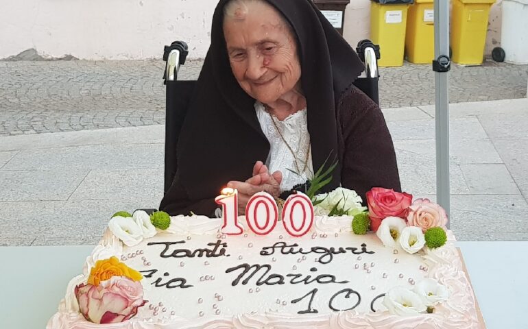 Addio a Maria Mulas, la centenaria di Loceri amata da tutto il paese