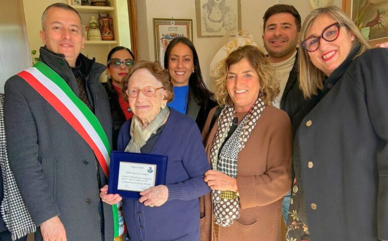 Tortolì festeggia la nuova centenaria: 100 candeline per Tzia Luigia Saccone