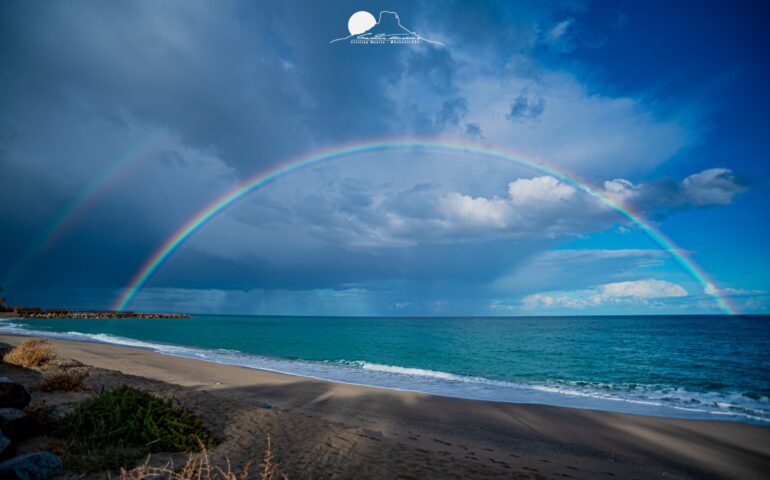 Doppio arcobaleno a Museddu: perché si crea e perché si dice porti fortuna?