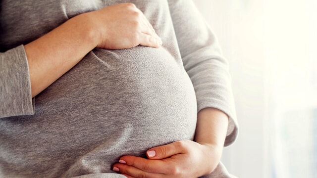 Nuoro: a lavoro le chiedono di fare il test di gravidanza, dopo un mese la licenziano perchè incinta