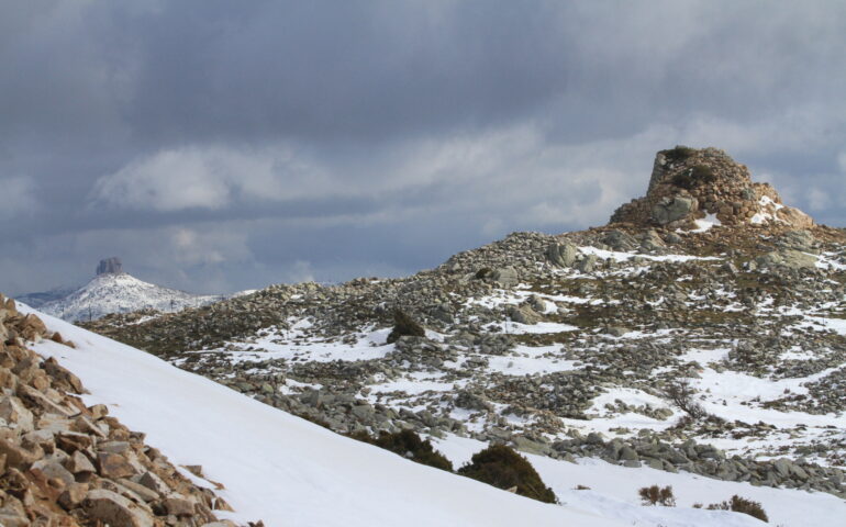 Lo sapevate? Pur senza cime particolarmente elevate, la Sardegna offre ben 84 itinerari suggestivi oltre quota 1000 metri