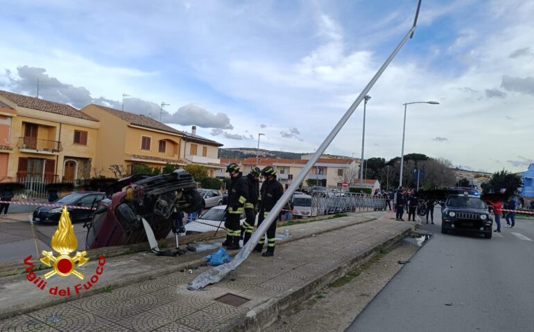 Terribile incidente a Sorso: auto finisce fuori strada e travolge una passante