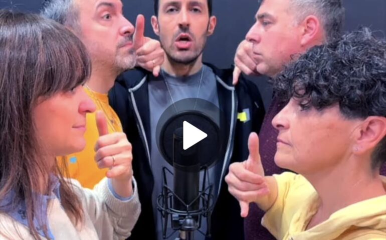 (VIDEO) Gruppo musicale canta “Tuta Gold” di Mahmood alla maniera dei tenores sardi