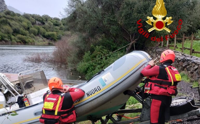 Quattro amiche si perdono durante un’escursione in canoa sul Cedrino: intervengono i Vigili del Fuoco