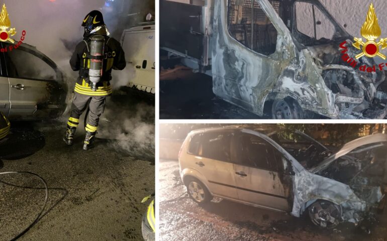 Roghi di auto, è emergenza in Sardegna: nella notte auto in fiamme in varie città dell’Isola