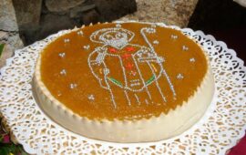 “Is Angules”, i dolci sardi di origine greco-bizantina a base di miele, semola e zafferano