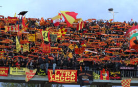 Incomprensioni all’imbarco per i 140 ultras del Lecce: traghetto per Arbatax in ritardo