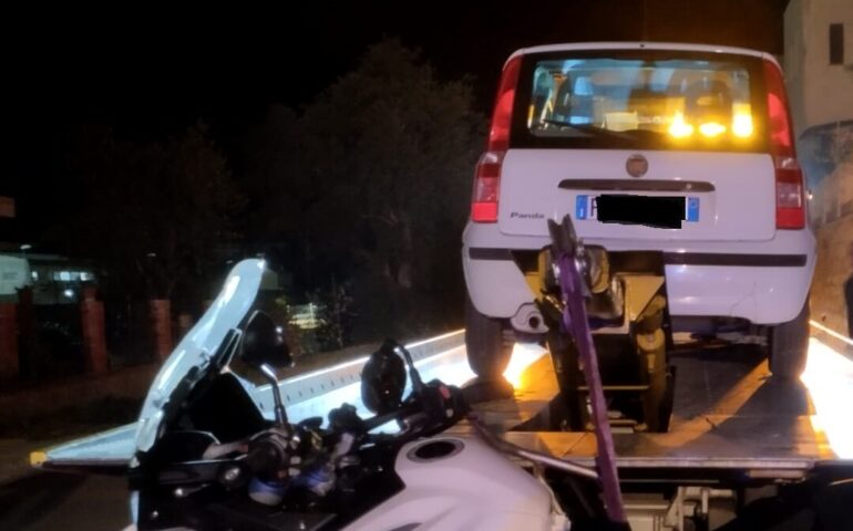 Arbatax, scontro auto-moto nella notte: due giovani in ospedale