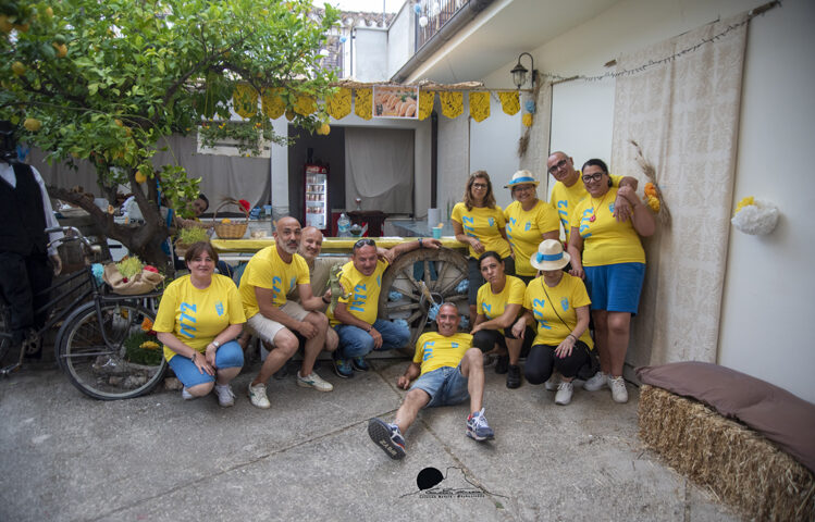 (PHOTOGALLERY) Folla in festa a Bari Sardo: le Cortes fanno il pienone di visitatori
