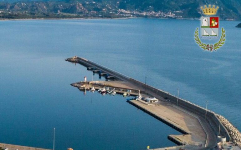 Arbatax, iniziati i lavori per la realizzazione di ormeggi nel molo di Levante