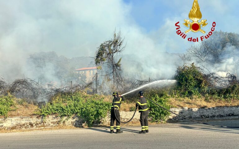 Il Nord Sardegna nella morsa del fuoco: incendi a Bonorva, Burgos e Bottidda
