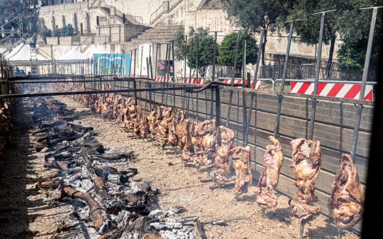 Baunei: ritorna la Sagra del Maialetto, giunta quest’anno alla 20esima edizione