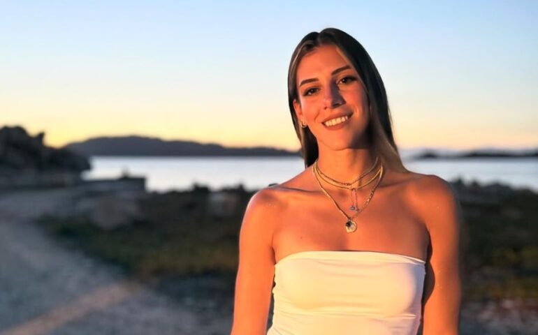 Alessia Orro celebra la vittoria olimpica con una vacanza nella sua Sardegna