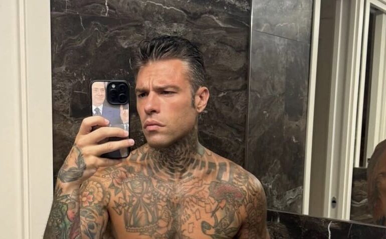 Fedez e la maxi-festa in Costa Smeralda, sbucano alcuni dubbi