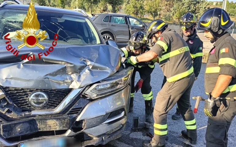 Ozieri, incidente stradale: tre persone portate in ospedale