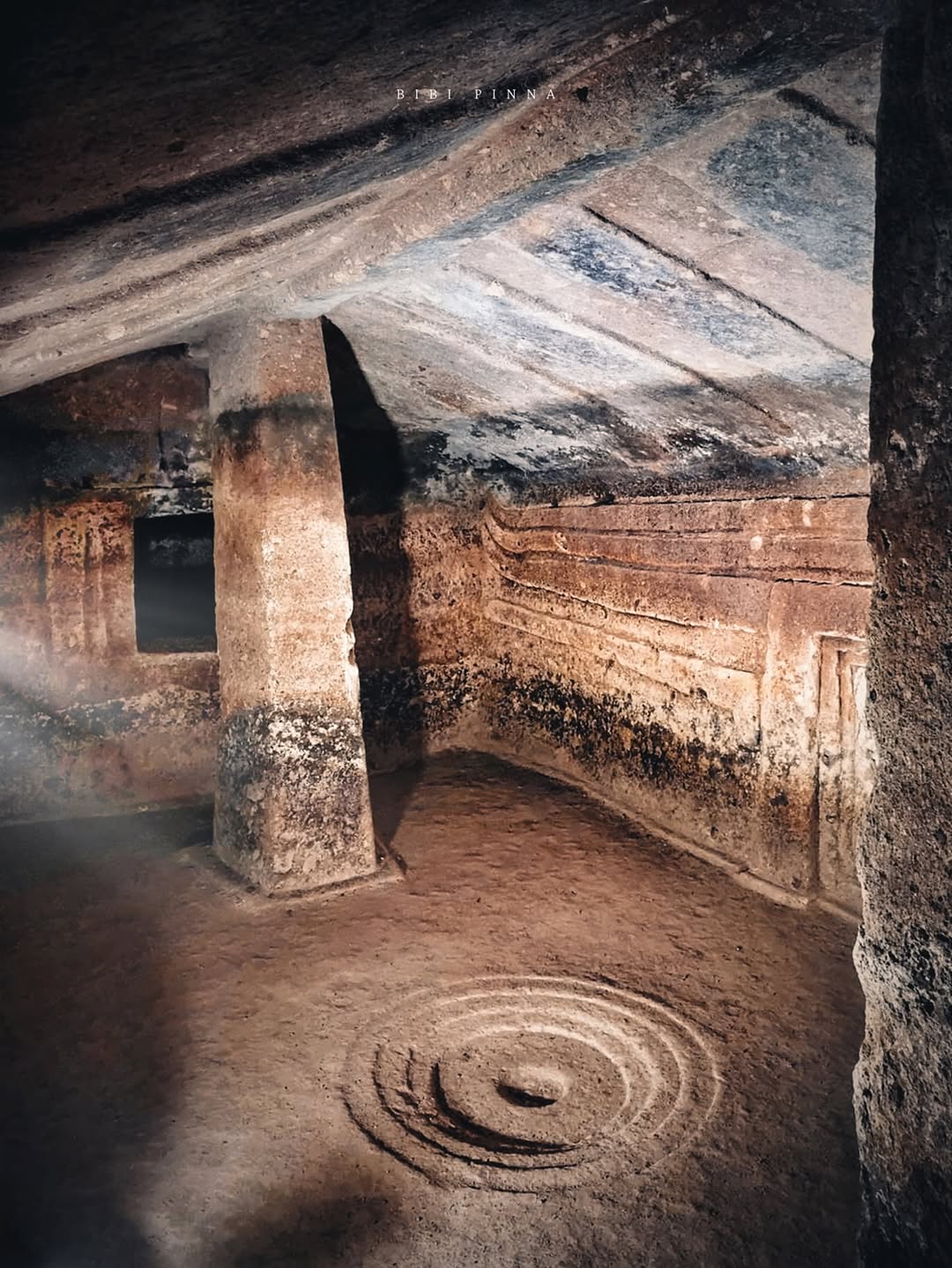 s'incantu domus de janas