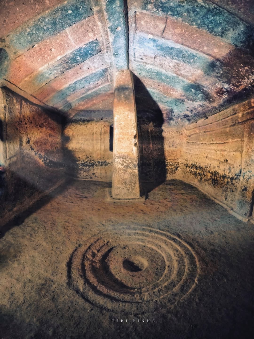 s'incantu domus de janas