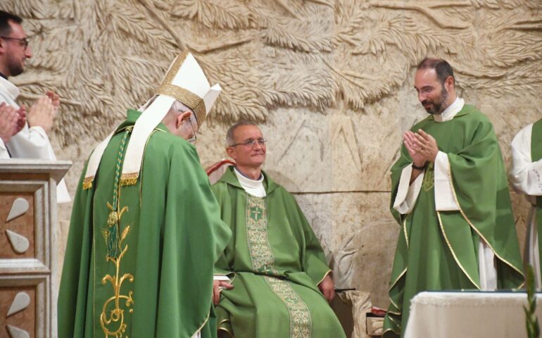 La Parrocchia Beata Vergine Stella Maris accoglie il nuovo parroco Don Franco Serrau