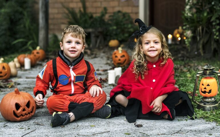In arrivo, come ogni anno, la polemica: meglio Halloween o Is Animas per i nostri pargoli?