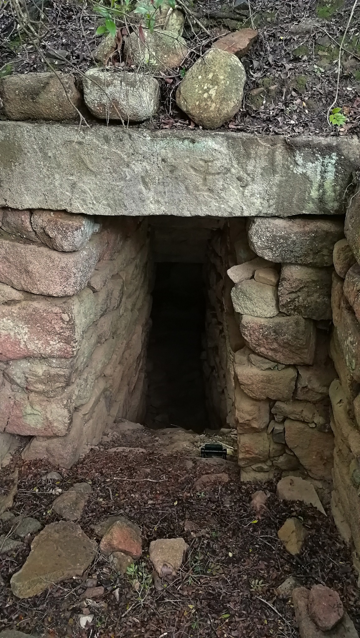 pozzo sacro a cardedu, sardegna