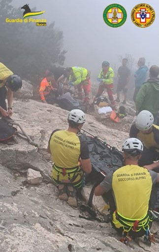 salvataggio di un turista a cala gonone