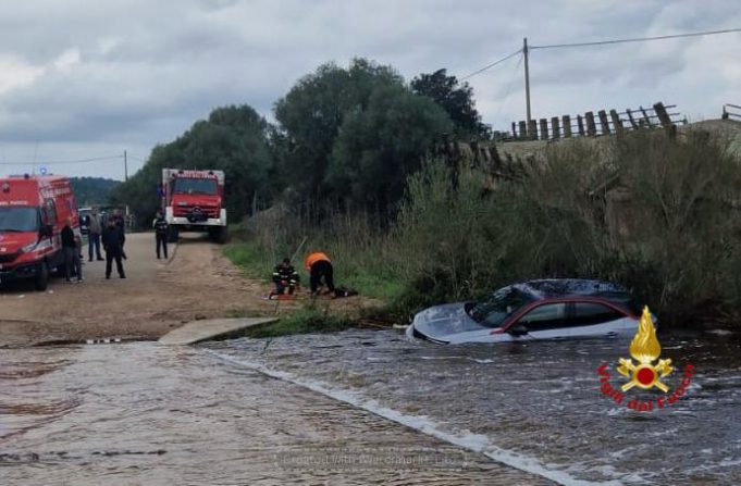 auto sommersa arzachena
