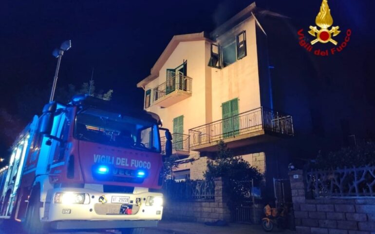 Incendio in un appartamento a Bosa